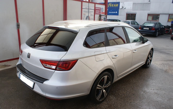 Seat Leon cena 38500 przebieg: 190000, rok produkcji 2015 z Poznań małe 529